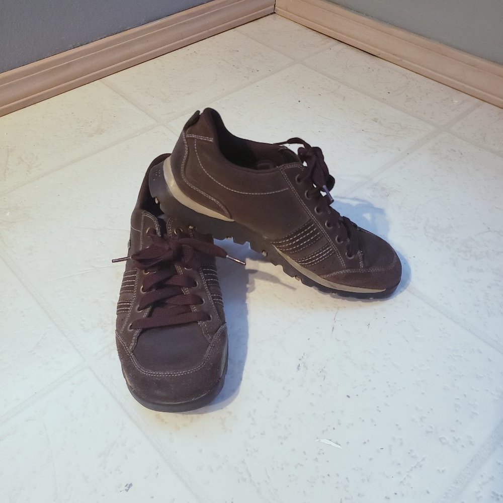Sketchers Original Brown Leather Shoe